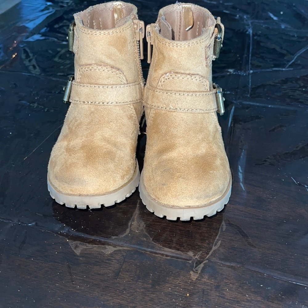 toddler girls size 6 old navy suede zip boots